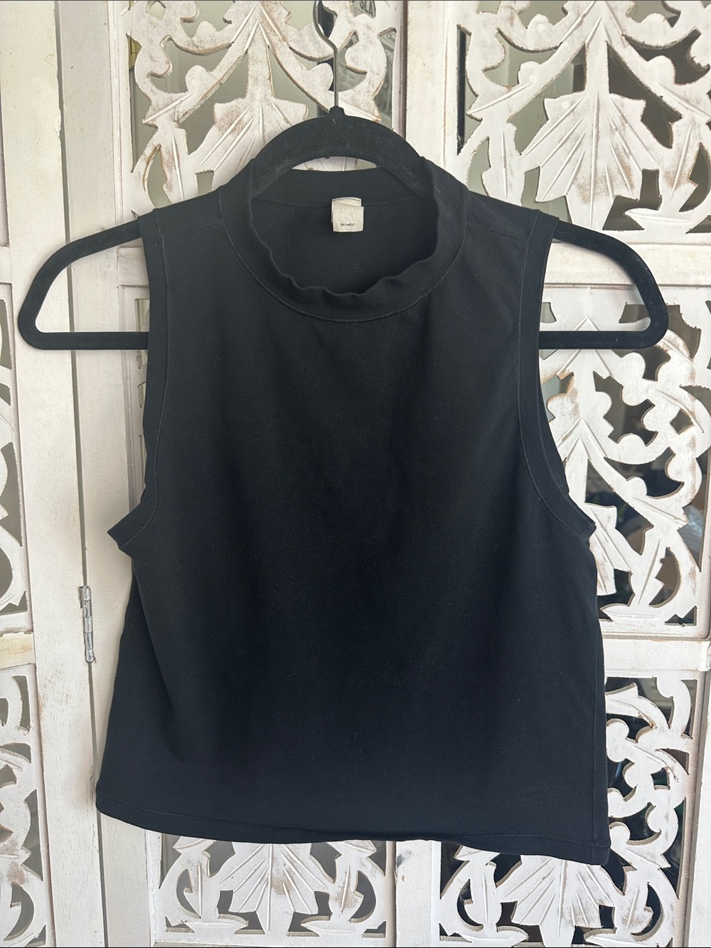 Yogalicious Black Sleeveless Mock Neck Tank